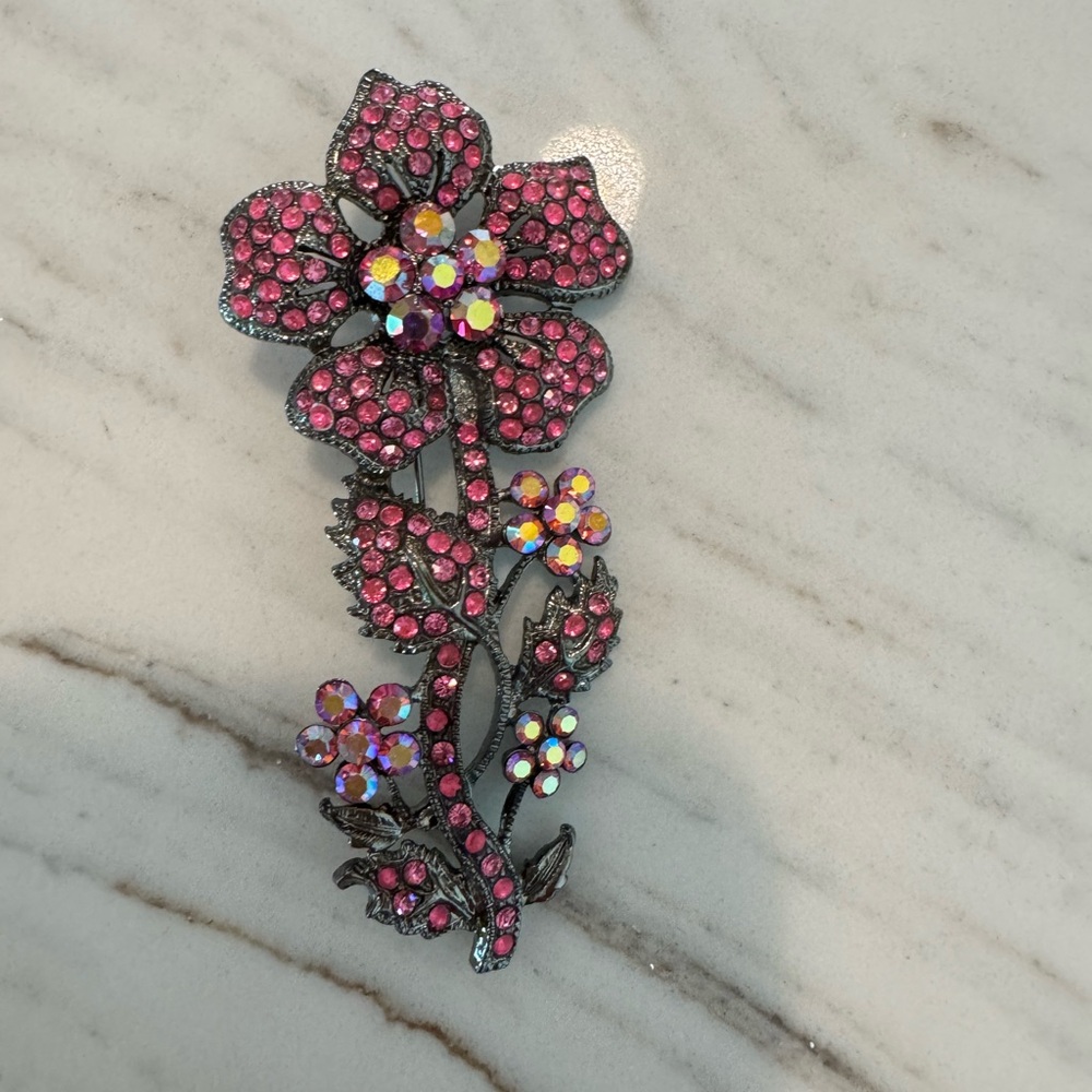 Elegant Pink Floral Brooch